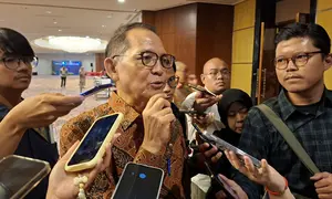 Kepala Eksekutif Pengawas Perasuransian, Penjaminan, dan Dana Pensiun OJK, Ogi Prastomiyono dalam PPDP Regulatory Disemination Day, di Jakarta, Senin (13/4/2026). (Liputan6.com/Arief)