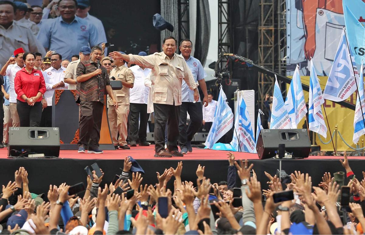Prabowo hadiri perayaan Hari Buruh di Monas