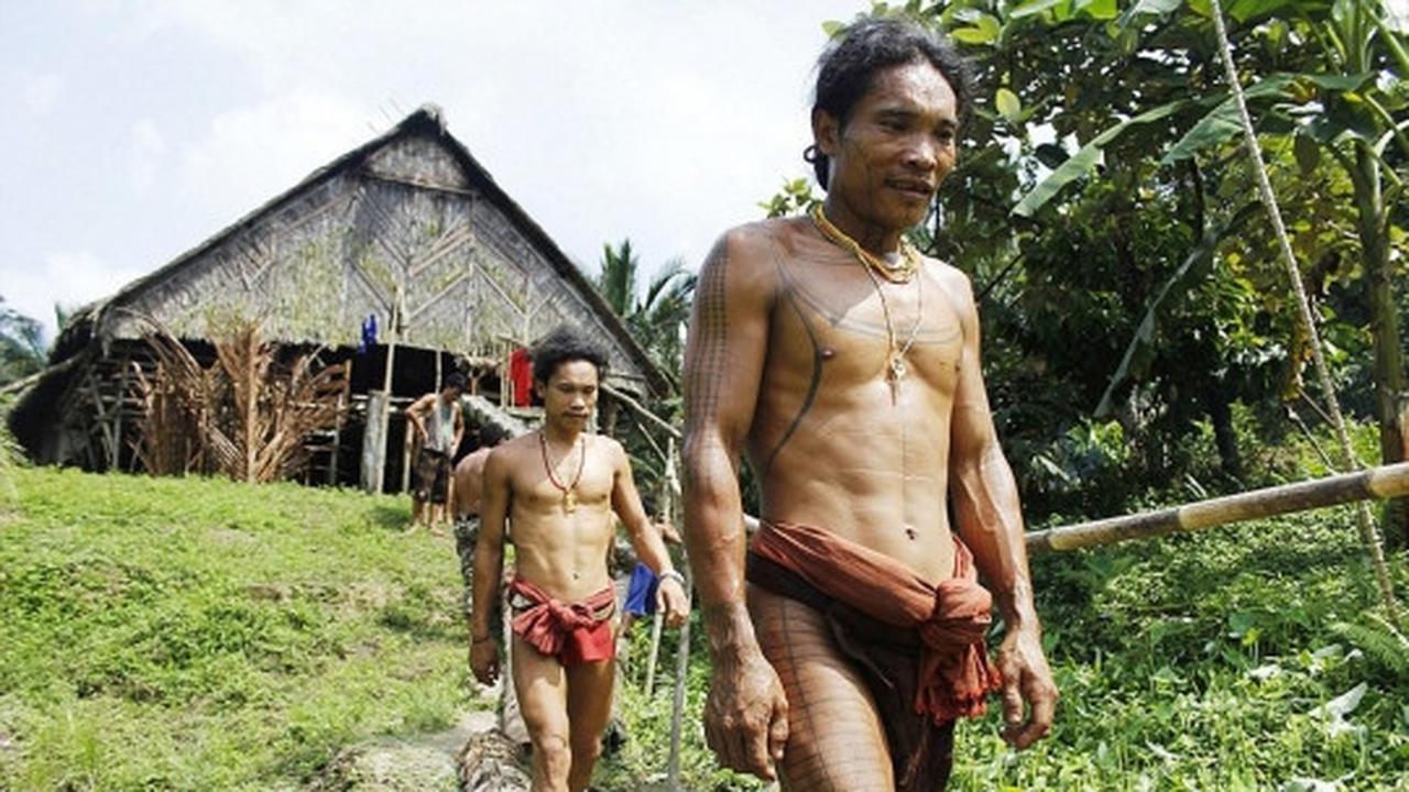 Menengok kehidupan tradisional suku Mentawai