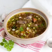 ilustrasi sup daging/copyright By Anna Hoychuk from Shutterstock