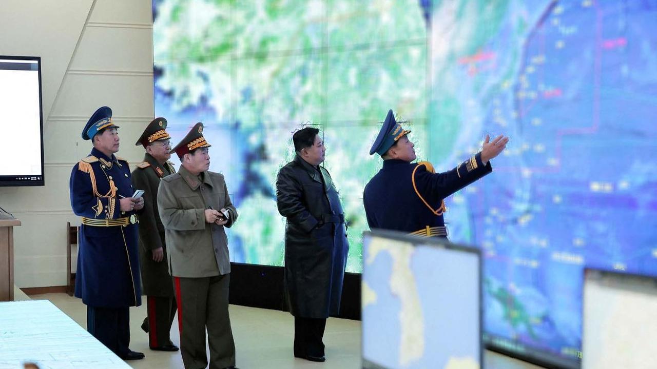 Kim Jong-un Luncurkan Satelit Mata-Mata