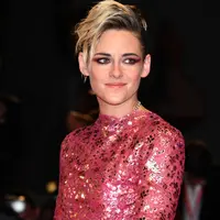 Kristen Stewart ditawarkan jadi bintang film Marvel (FOTO: Splashnews)