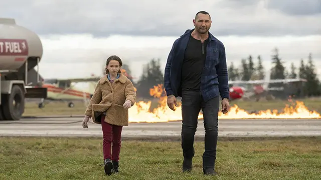 Dave Bautista sebagai JJ dalam My Spy. (Foto: STX Entertainment/ IMDb)
