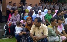 Digembosi', 400 perangkat desa batal hadiri sidang bambu