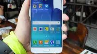 Berikut ulasan hands on Samsung Galaxy A8, smartphone stylish yang paling `pas` bagi kalangan anak muda