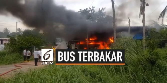 VIDEO: Tutup Tangki Dibuka Mekanik, Bus BBG Ludes Terbakar