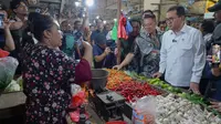 Tinjau Pasar di Surabaya, Mendag Sebut Harga Stabil dan Siap Sambut Nataru