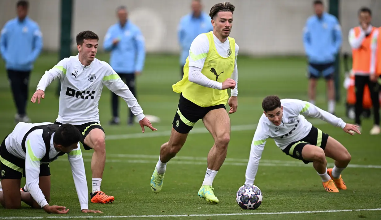 <p>Manchester City menggelar latihan menjelang pertandingan melawan wakil Italia, Inter Milan pada final Liga Champions 2022-2023. (AFP/Paul Ellis)</p>
