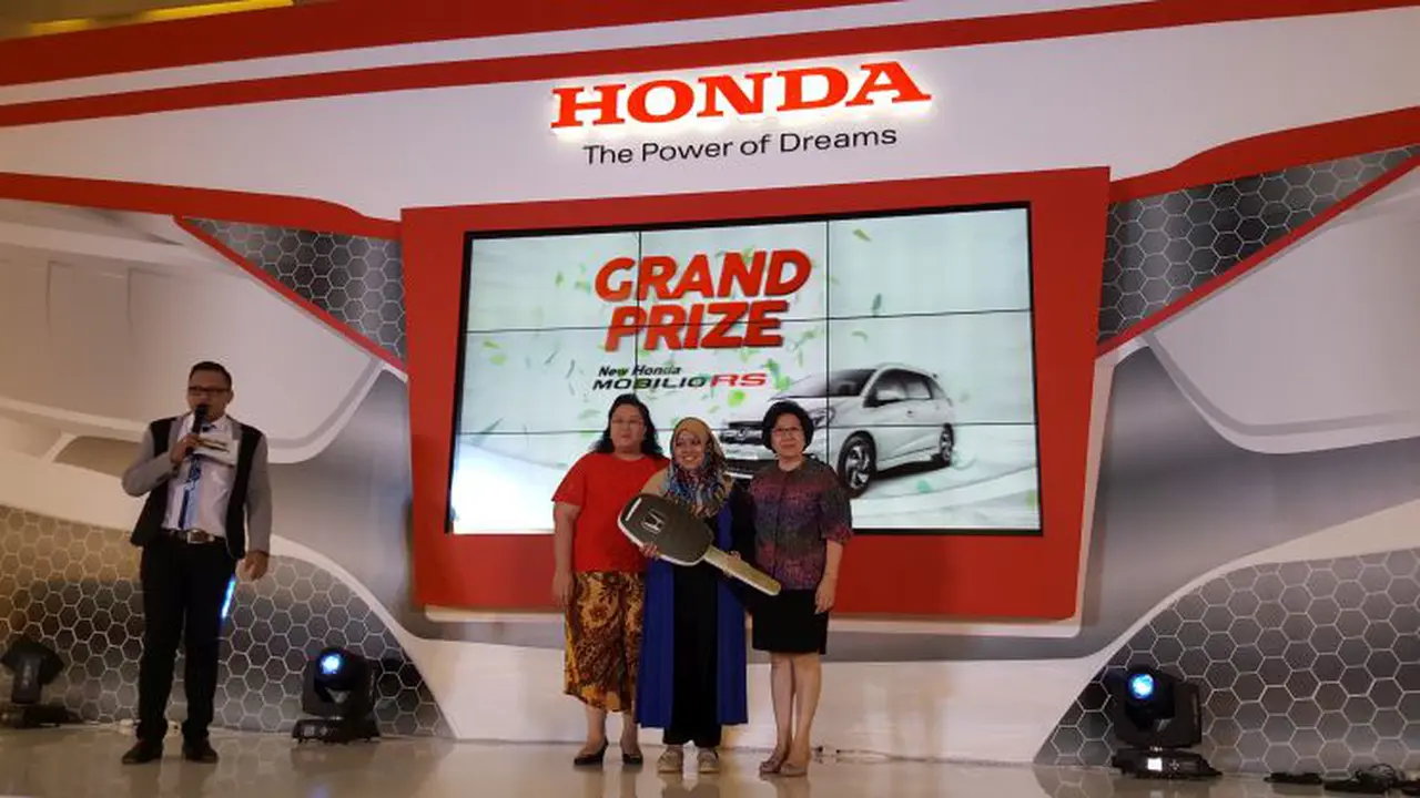 HJC Bagi-Bagi Mobilio Gratis 