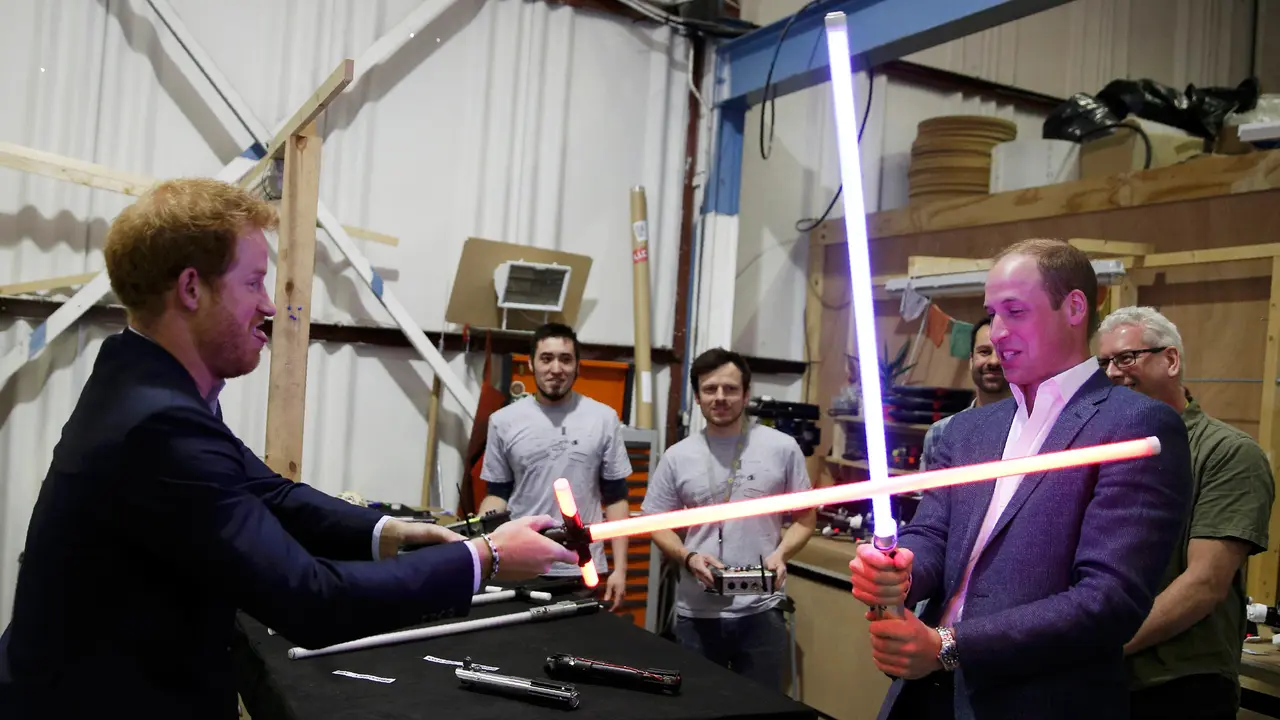 20160419- Pangeran Inggris Kunjungi Lokasi Syuting Star Wars-London