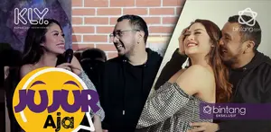 Lima pertanyaan ini belum pernah ditanyakan kepada Giring Nidji dan Cynthia. Simak jawaban mereka di program Jujur Aja di bintang.com