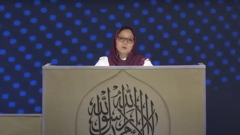 Alissa Wahid mewakili Indonesia untuk memberikan sambutan di acara Jalsa Salana 2023(MTA International)