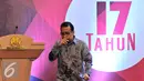 Menteri Sekretariat Negara, Pratikno turun dari podium usai memberikan sambutan pada peringatan 17 tahun ICW di Jakarta, Selasa (4/8/2015). Peringatan 17 tahun ICW bersamaan dengan pembukaan Sekolah Anti Korupsi. (Liputan6.com/Helmi Fithriansyah)