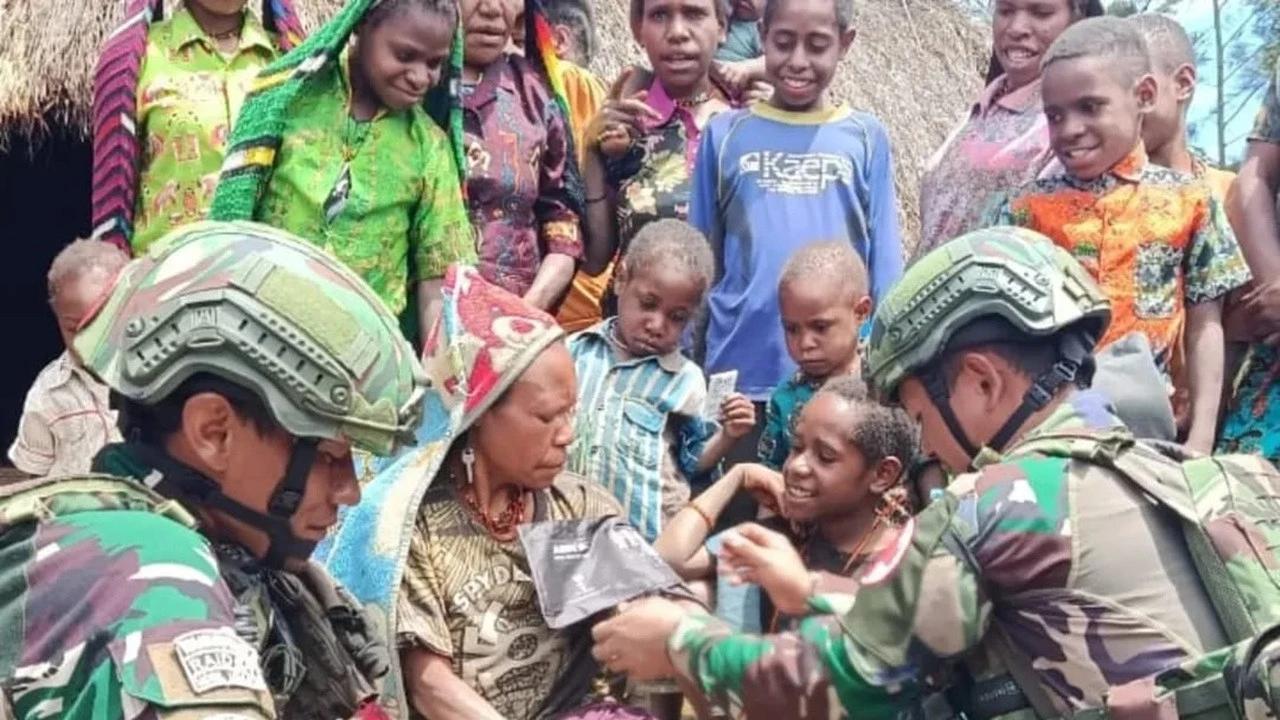 TNI Beri Pelayanan Kesehatan