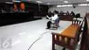 Mantan Bupati Bangkalan Fuad Amin menjalani sidang lanjutan dengan agenda pemeriksaan terdakwa di Pengadilan Tipikor, Kamis (17/9). Fuad mengaku menerima uang suap dari PT Media Karya Sentosa terkait proyek eksplorasi gas. (Liputan6.com/Helmi Afandi)