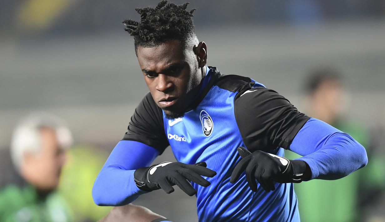4. Duvan Zapata (Atalanta) - 16 gol dan 4 assist (AFP/Miguel Medina)