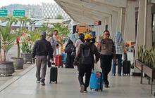 Erupsi Anak Krakatau Ganggu Jadwal di Bandara Lampung, Penumpang Menanti Kepastian