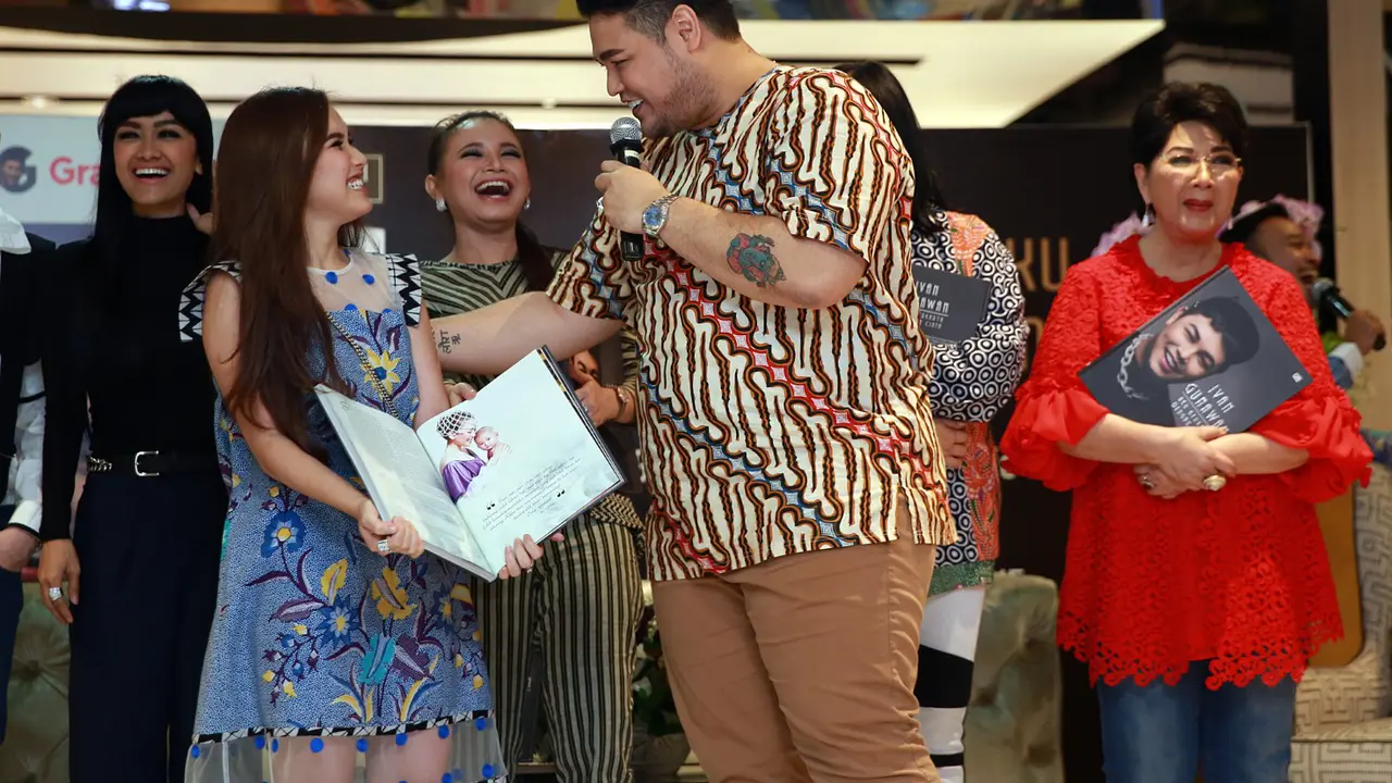 [Bintang] Ivan Gunawan - Ayu Ting Ting