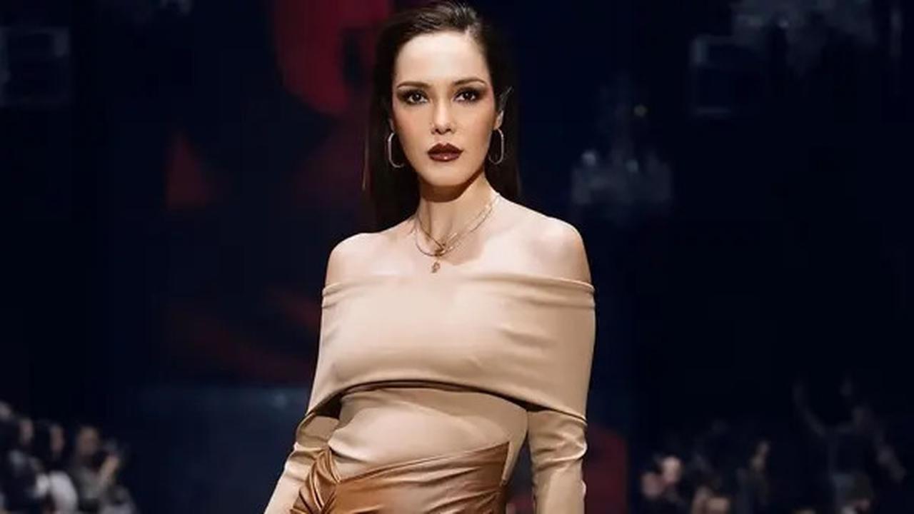 Gaya Super Kece Cathy Sharon Jadi Model Catwalk, Tetap Menawan di Usia 42 Tahun
