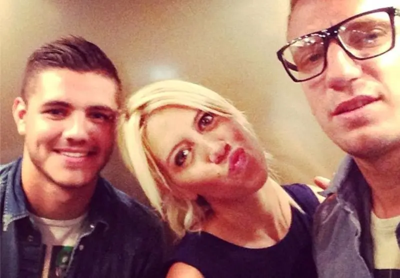 Mauro Icardi (kanan), Wanda Nara (tengah) dan Maxi Lopez (101greatgoals)