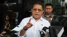 Menteri Komunikasi dan Informatika (Menkominfo) Rudiantara seusai menyambangi gedung KPK di Jakarta, Rabu (3/10). Menkominfo Rudiantara menyatakan kehadirannya untuk berdiskusi dengan KPK terkait barang bukti elektronik. (Merdeka.com/Dwi Narwoko)