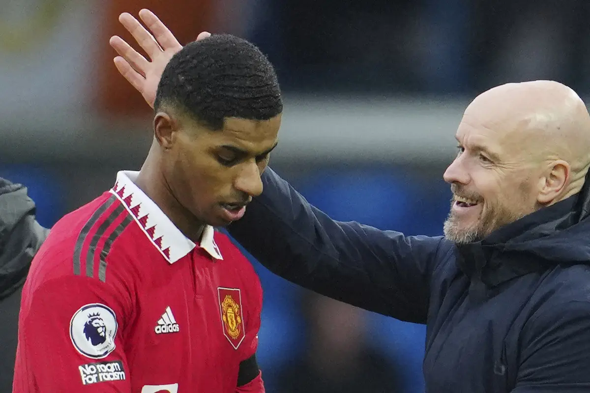 Foto: Ekspresi Bahagia Erik Ten Hag Setelah Rashford Cetak Gol Lagi ke Gawang Leeds di Liga Inggris