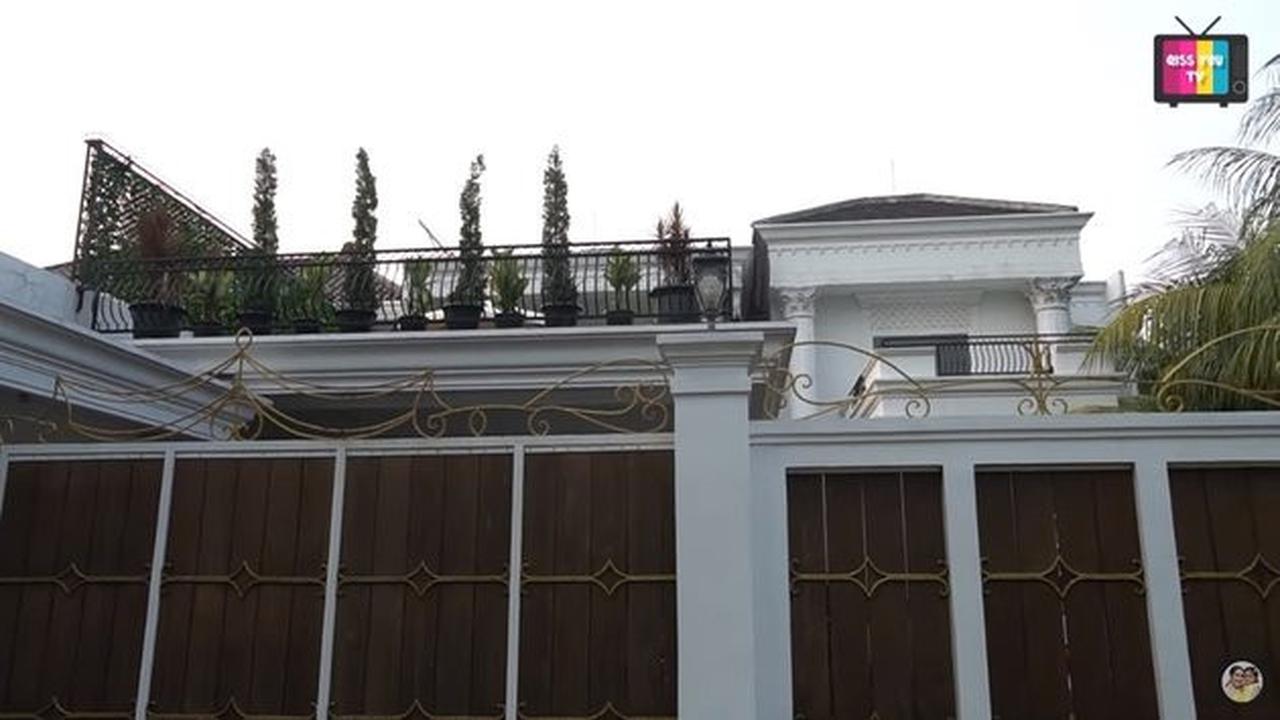 Potret Rumah Mewah Iis Dahlia yang Cicilannya Fantastis Diduga Mencapai Rp250 Juta