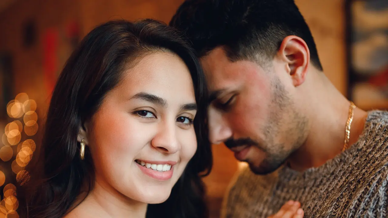 pasangan cinta