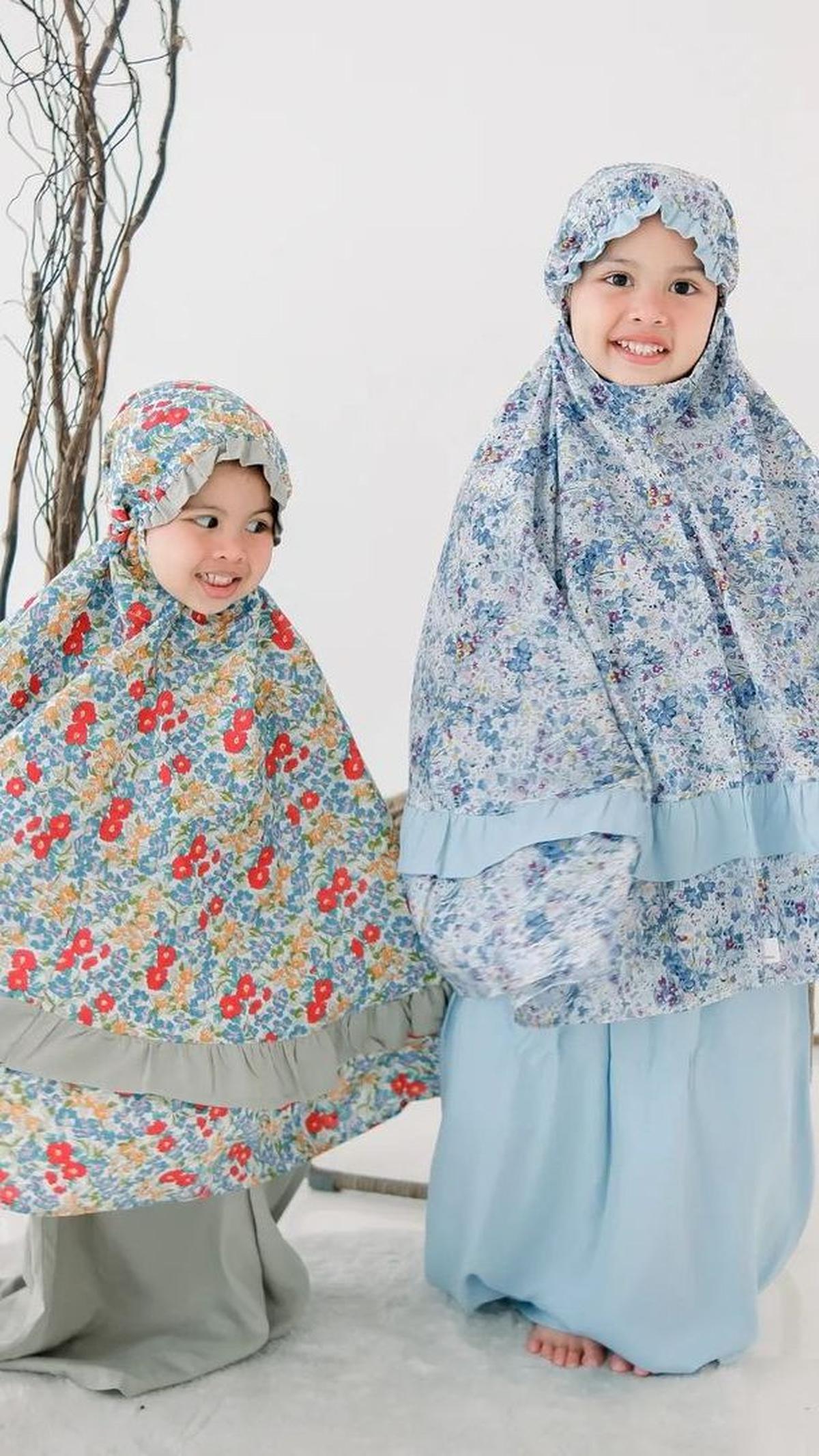 3. Pilih Ukuran Mukena yang Pas dengan Anak