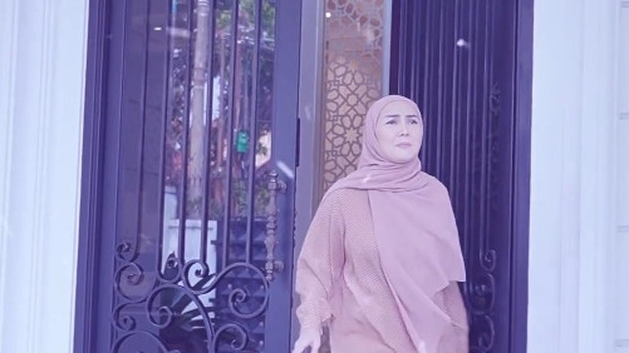 Mewah Bak Istana, Potret Rumah Arie Untung dan Fenita Kini Jadi Sorotan Usai Uang Saku Sang Putra Terungkap