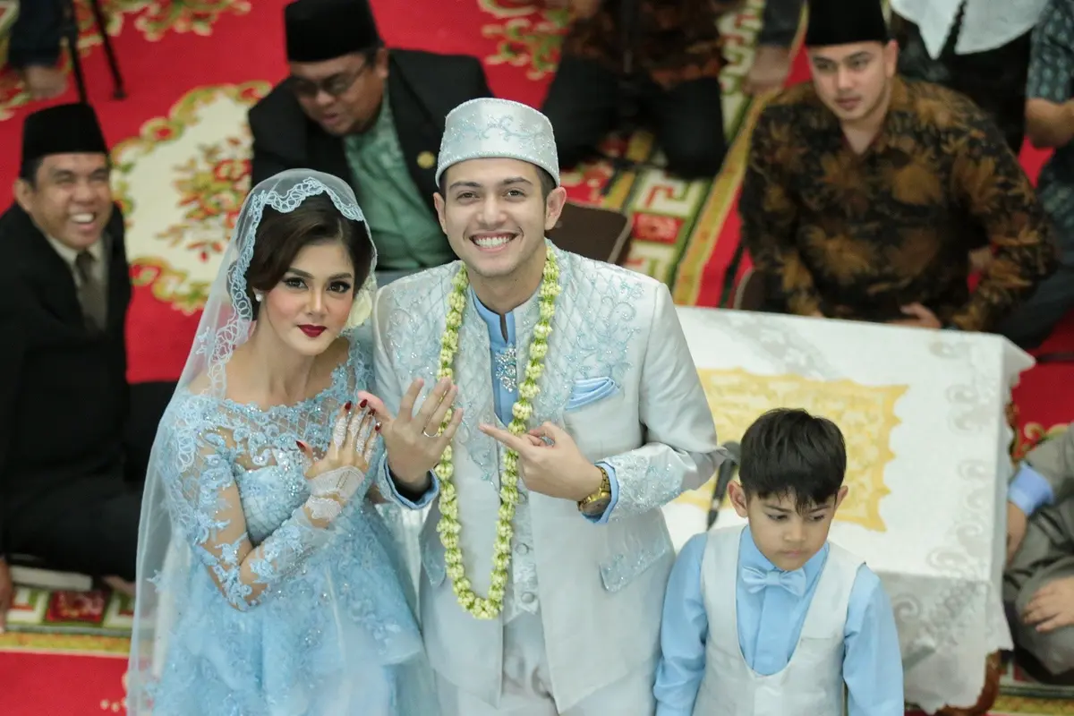 [Bintang] Rifky Balweel dan Biby Alraen