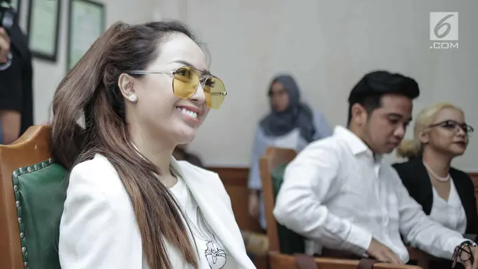 Roby Geisha dan Istrinya Jalani Sidang Perdana Perceraian