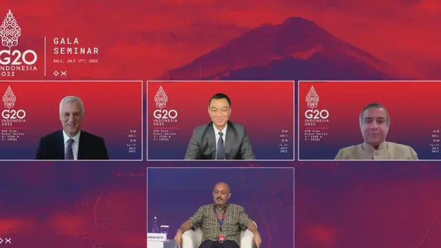 Direktur Utama PLN Darmawan Prasodjo memastikan investasi yang dilakukan global terhadap proyek transisi energi di Indonesia memberikan dampak keberlanjutan. (Dok PLN)