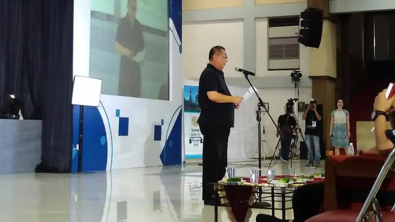 Emtek Goes to Campus