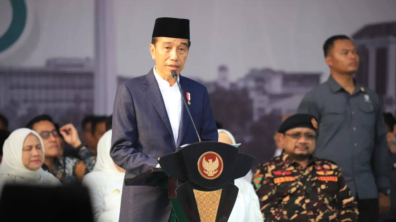 "Sangat puas dengan kinerja Jokowi 13,2 persen. Puas dengan kinerja Presiden Jokowi 60,2 persen. Kesimpulannya puas dengan kinerja Jokiw 73,4 persen,