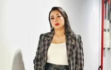 8 Inspirasi Blazer ala Soimah, Model Elegan dan Kekinian
