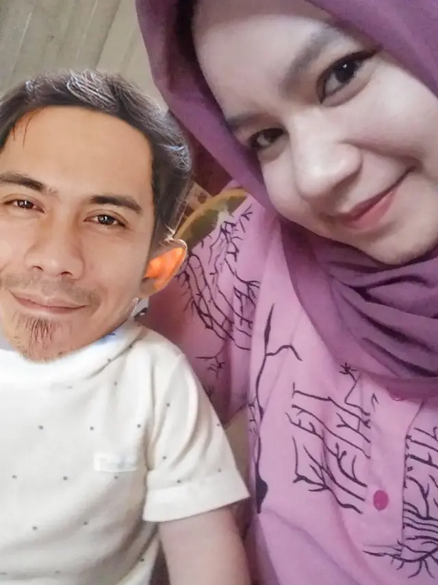 7 Hasil Editan Netizen Bikin Mata Anak Lihat Kamera Ini Hasilnya Kocak