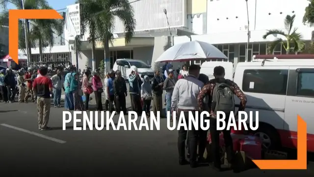 Hanya dalam waktu 2 jam warga Ponorogo menukarkan uangnya dalam rangka Hari Raya Idul Fitri.