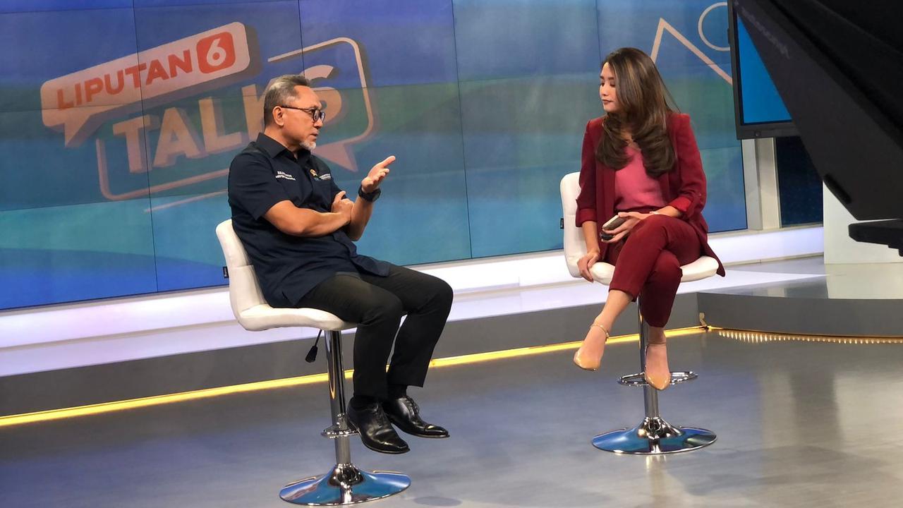 Menteri Perdagangan (Mendag) Zulkifli Hasan saat berkunjung ke Emtek Group di SCTV Tower, Jakarta, Rabu (11/1/2023).