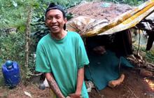 ⁠Ingin Tobat, Pria Bertato Eks Geng Motor Ini Rela Menyendiri Tinggal di Gubuk Tengah Hutan