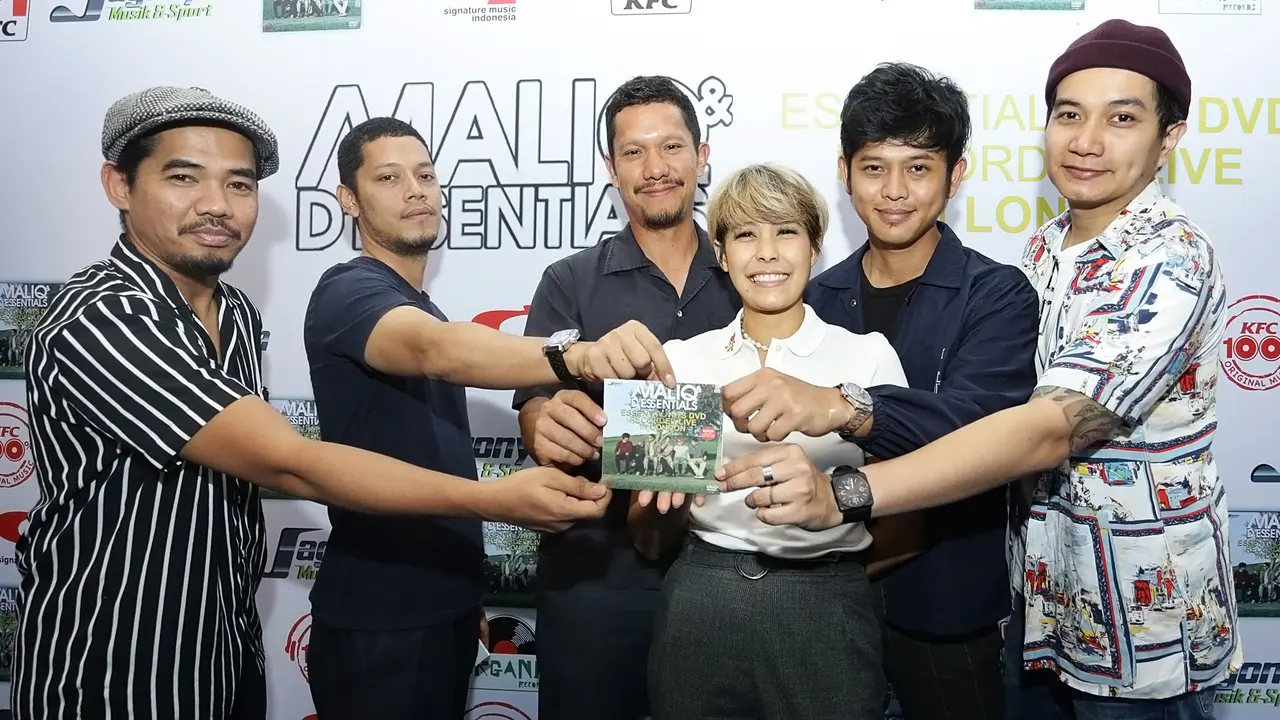 Maliq & D'Essentials