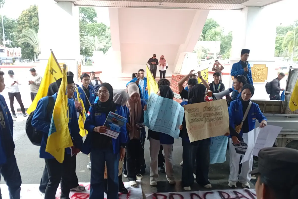 Kasus Dugaan Eksploitasi Pelajar dalam Pawai MBG Memanas, PMII Batam Klaim Diintimidasi Usai Lapor BK DPRD
