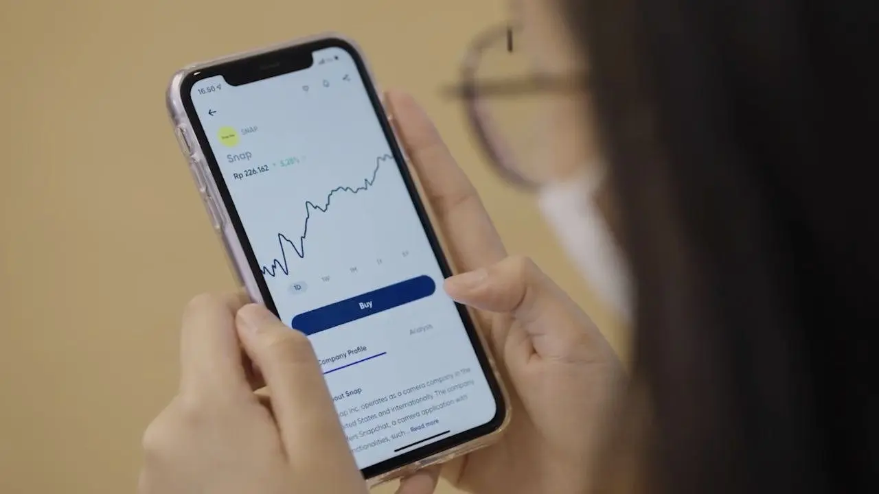 Nanovest merupakan platform berbasis aplikasi yang mempermudah akses para investor untuk memperdagangkan aset digital baik saham Amerika Serikat, aset kripto, maupun emas digital. (Dok PT Tumbuh Bersama Nano)