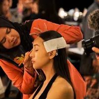 Cerita inspiratif Indah Aini, dari buka salon di garasi rumah hingga traveling keliling dunia untuk memamerkan hasil karya kecantikannya