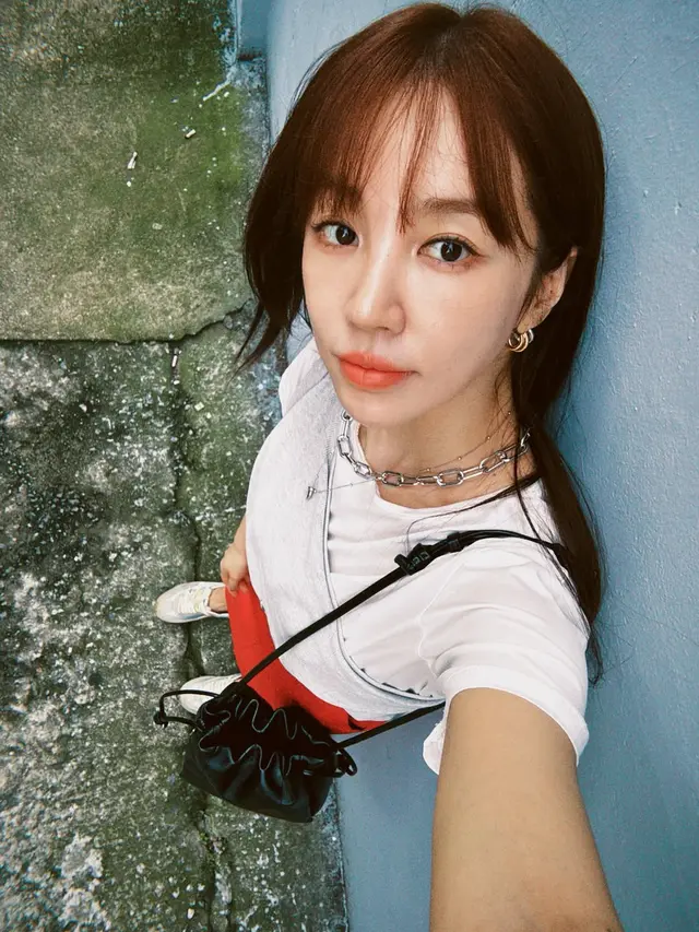 Yoon Eun-hye tetap Berbagi Kehidupan Sehari-hari yang Damai di Tengah Pengumuman Pernikahan Kim Jong-kook