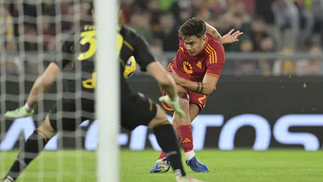 Foto: Momen Dramatis Romelu Lukaku saat Jadi Pahlawan Kemenangan AS Roma atas Lecce di Liga Italia
