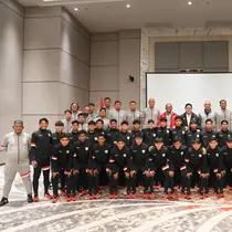 Ketua Umum PSSI Erick Thohir dan pemain timnas Indonesia U-17. (Istimewa)