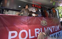 Dapur Umum Polri Terus Beroperasi, Layani Pengungsi Bencana di Aceh Tamiang dan Sumatera Barat