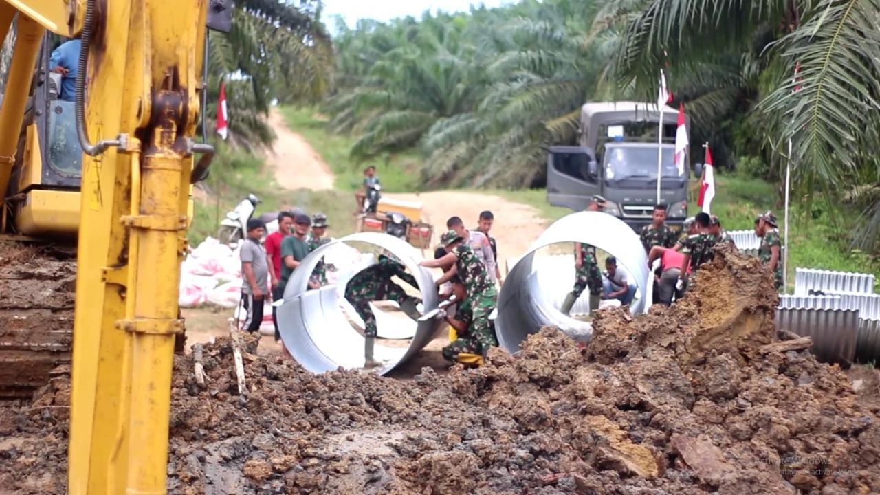 Aksi Cepat TNI AD Rampungkan Jembatan Armco, Akses Warga Leupon–Lhok Lemak Pulih Pascabanjir