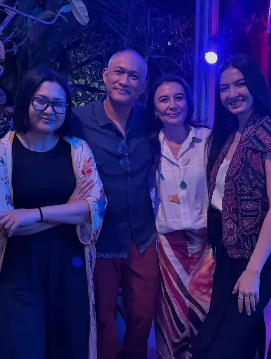 Raline Shah kenakan rompi wastra tak hanya untuk liburan, melainkan juga saat hadiri acara formal [@ralineshah]